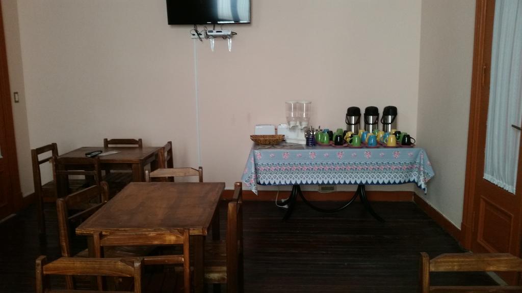 Posada Del Gaucho Hostel Монтевидео Екстериор снимка