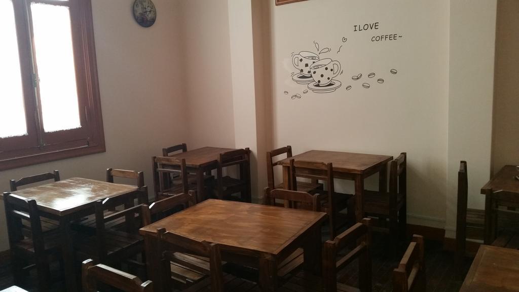 Posada Del Gaucho Hostel Монтевидео Екстериор снимка